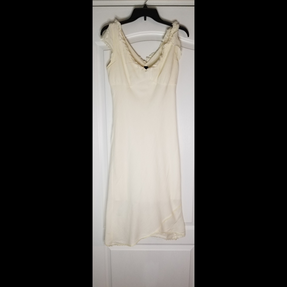 Windsor Beige/Cream Size Large Sleeveless Dress